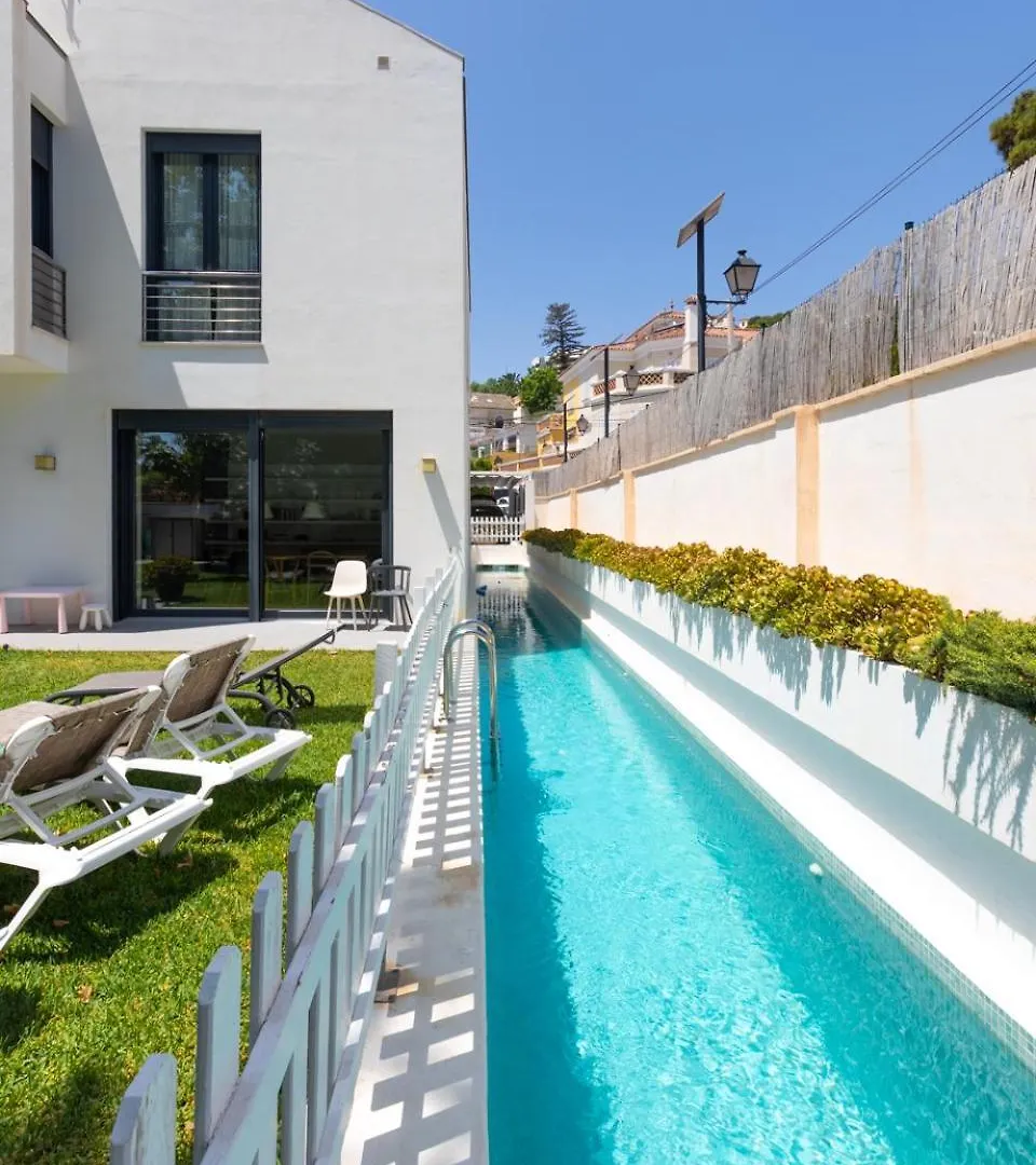 Villa Pedregalejo Near The Beach contacts